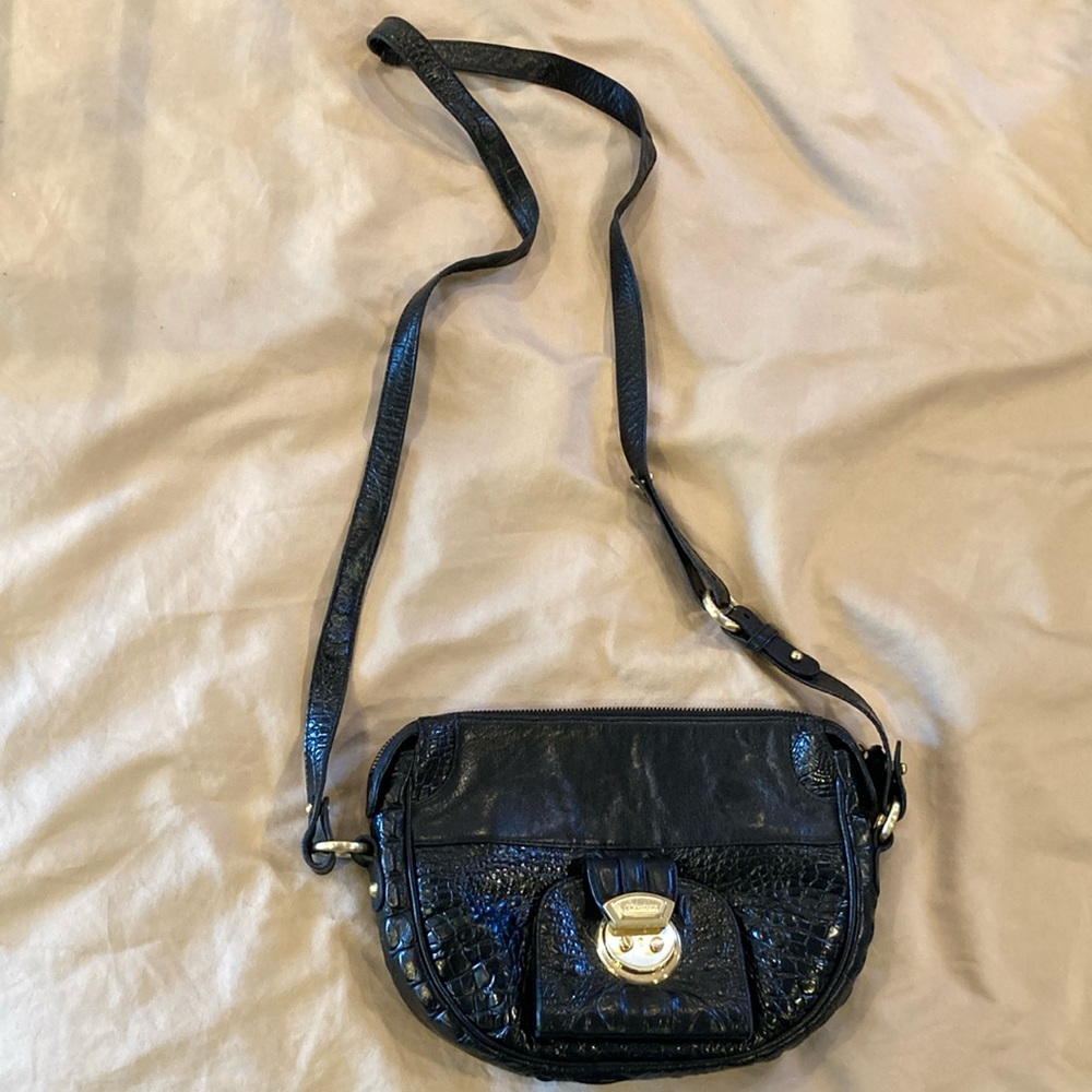 Elegant Black Leather Shoulder Bag